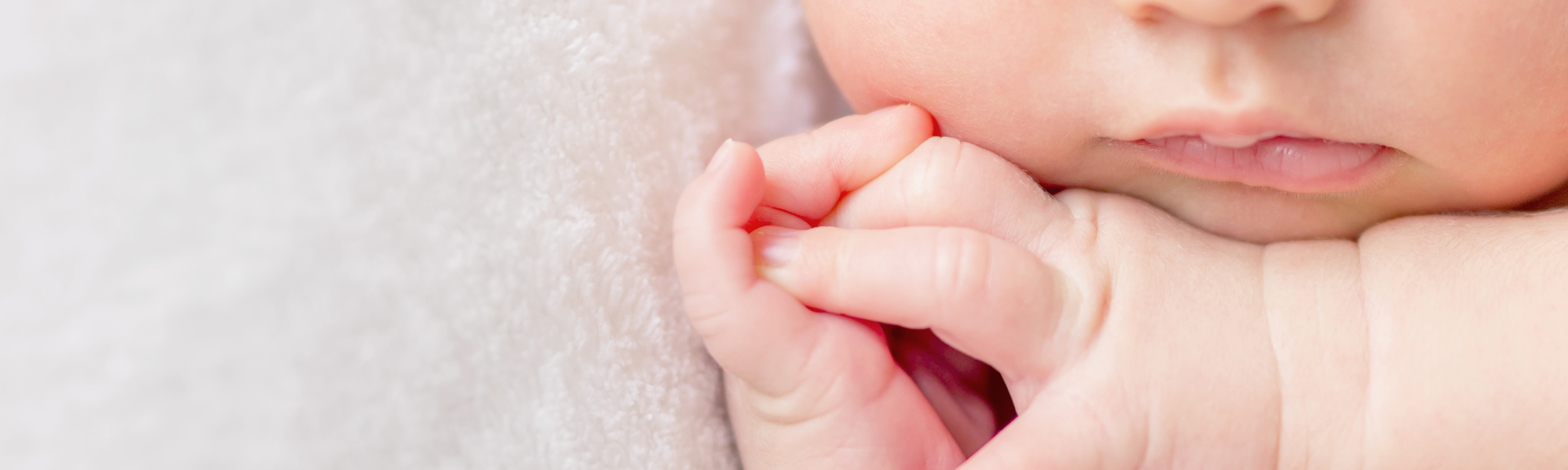 La peau de bébé est fragile : comment en prendre soin ?