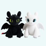 img 07 2025 pack de peluche dragon krokmou noir furie eclair 1